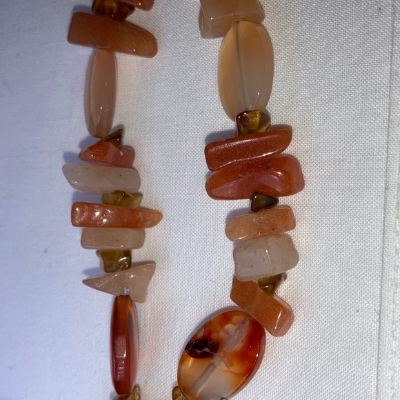 Vintage Red Banded Agate Necklace 10 1/2” Length - Picture 11 of 16